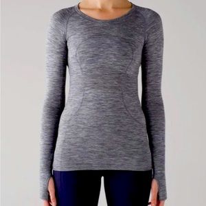 Lululemon top